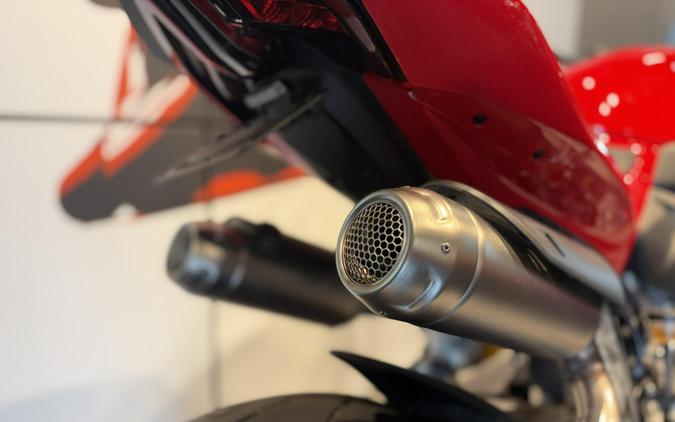 2026 Ducati STREETFIGHTER V2S
