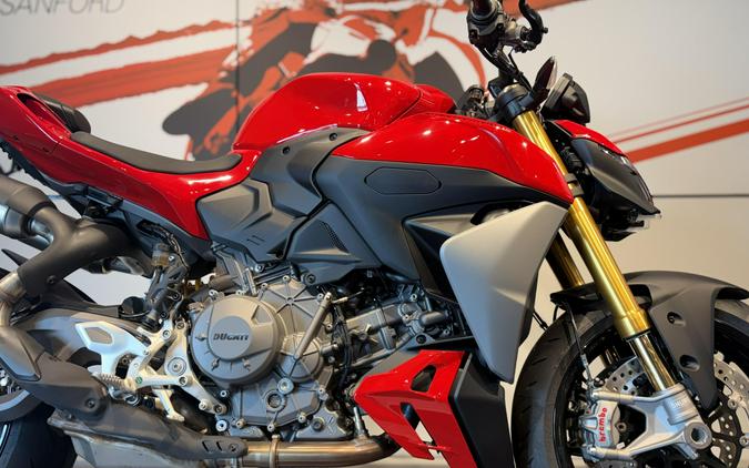 2026 Ducati STREETFIGHTER V2S