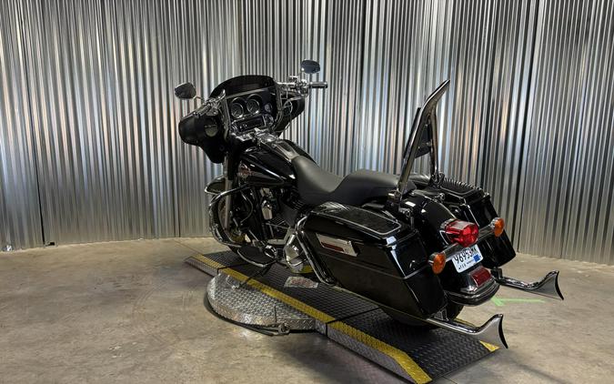 2006 Harley-Davidson Electra Glide Ultra Classic BLACK W/PINSTRIPE