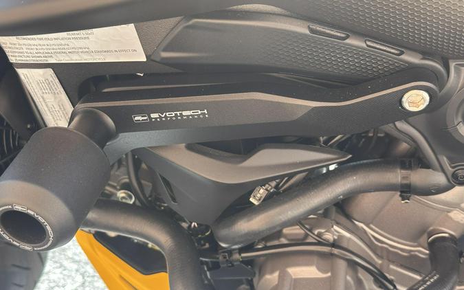2025 Ducati Monster Senna