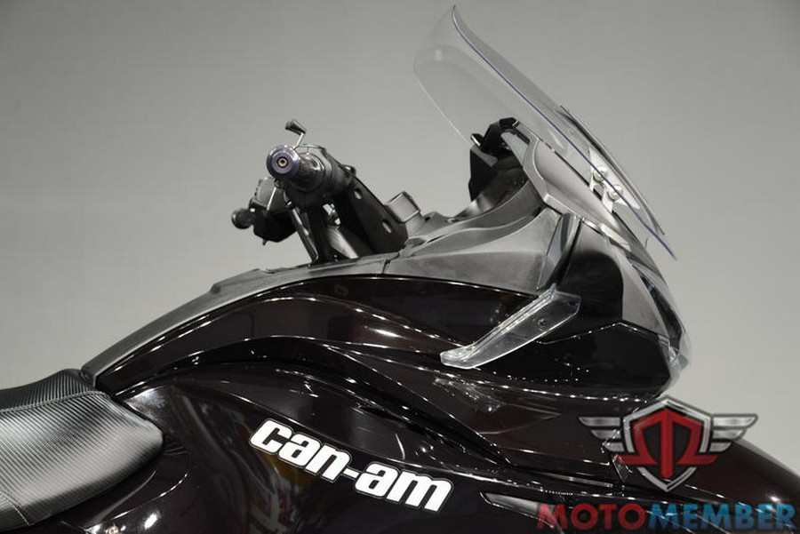 2014 Can-Am® Spyder® ST Limited SE5