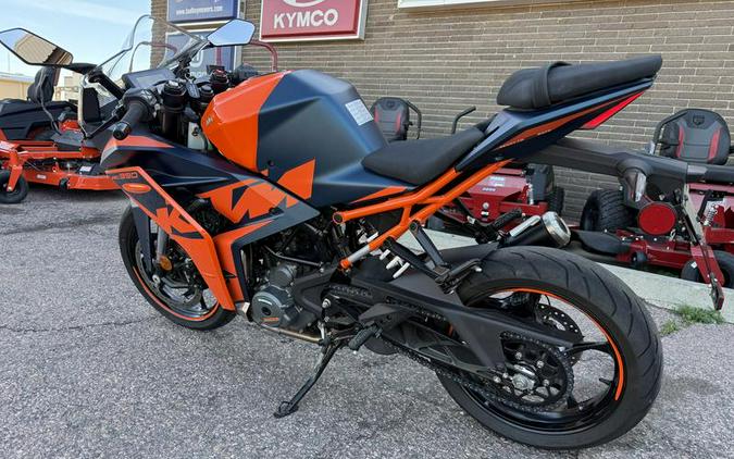 2022 KTM RC 390