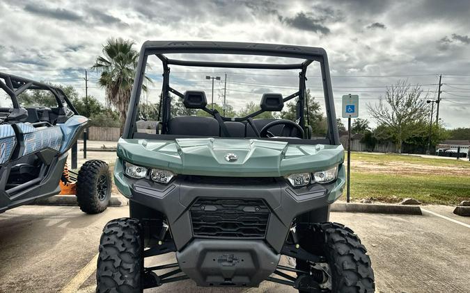2026 Can-Am DEFENDER DPS HD7