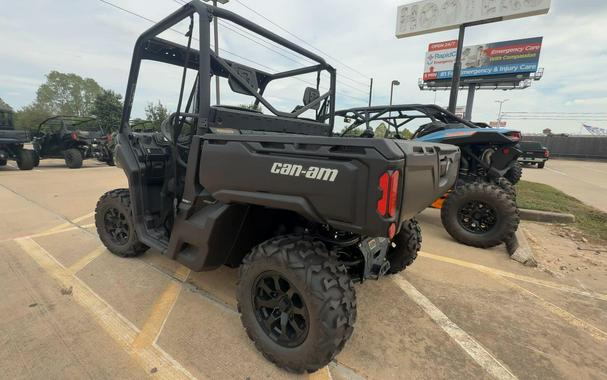 2026 Can-Am DEFENDER DPS HD7