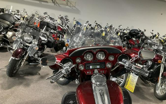 2009 Harley-Davidson FLHTCUSE4