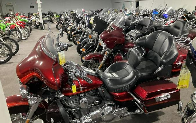 2009 Harley-Davidson® FLHTCUSE4