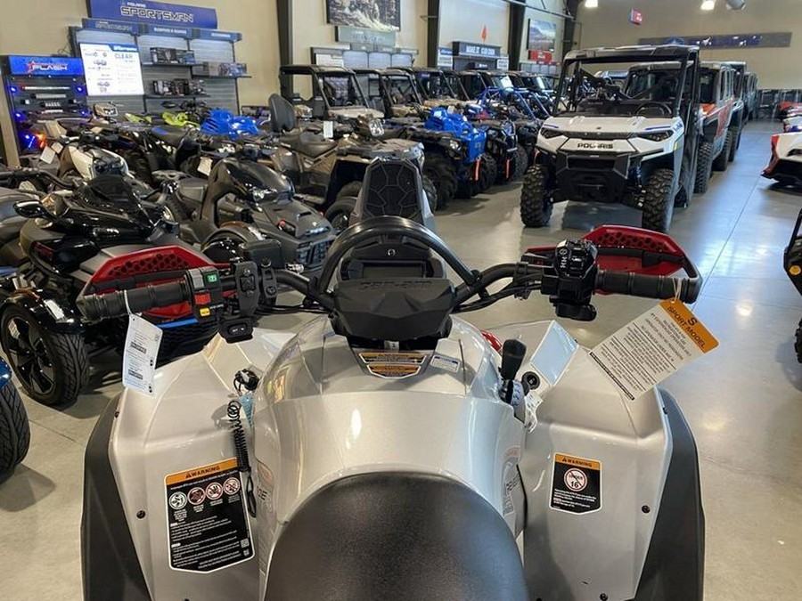 2024 Can-Am® Renegade X mr 1000 R Hyper Silver & Legion Red