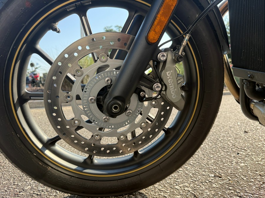 2022 Triumph Street Twin Gold Line