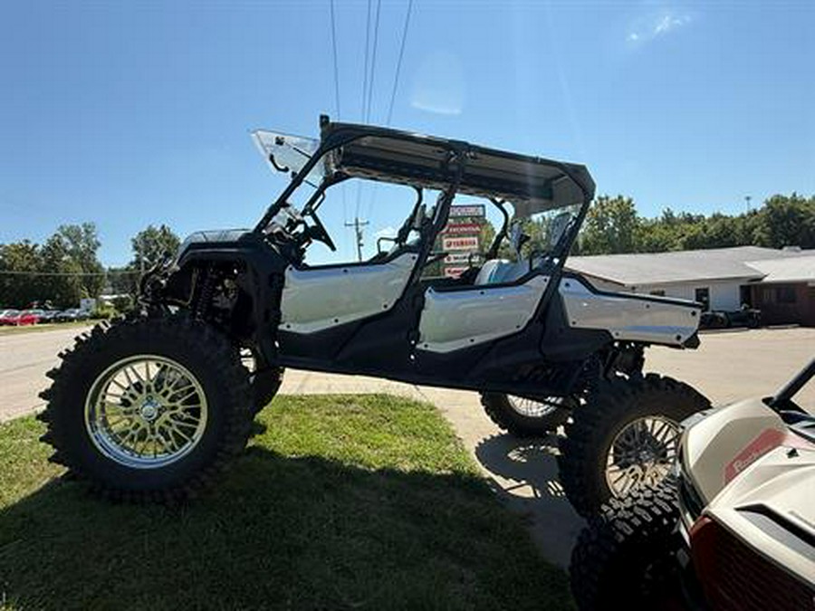 2025 Honda Pioneer 1000-6 Deluxe Crew