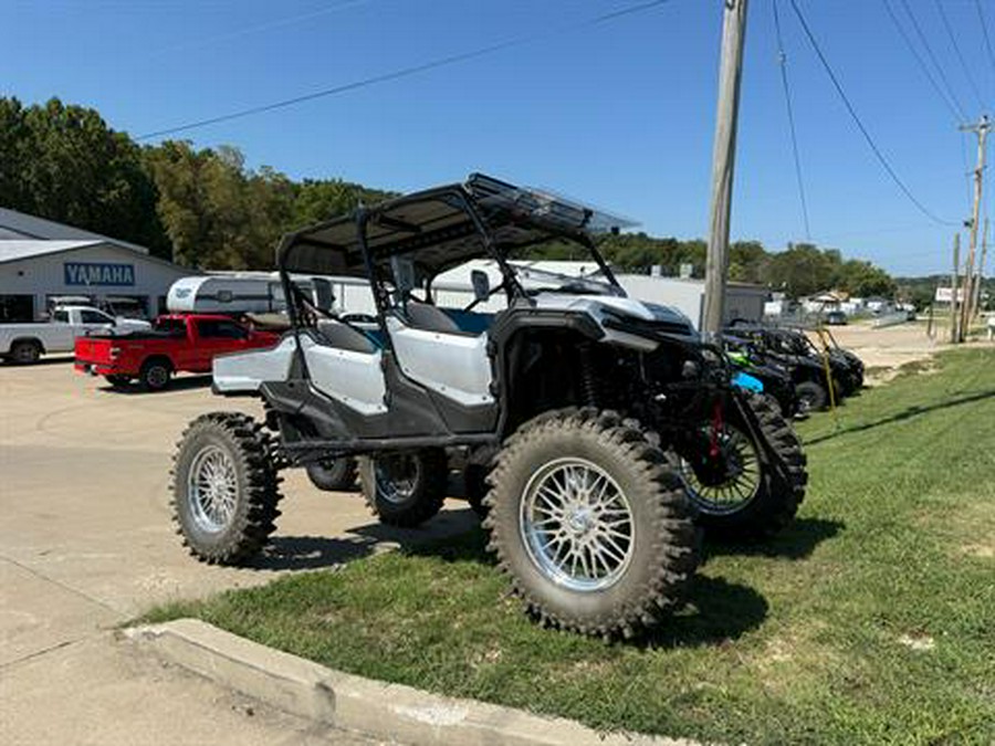 2025 Honda Pioneer 1000-6 Deluxe Crew