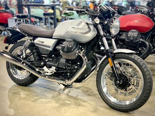 2021 Moto Guzzi V7 Special E5 Review (18 Fast Facts)