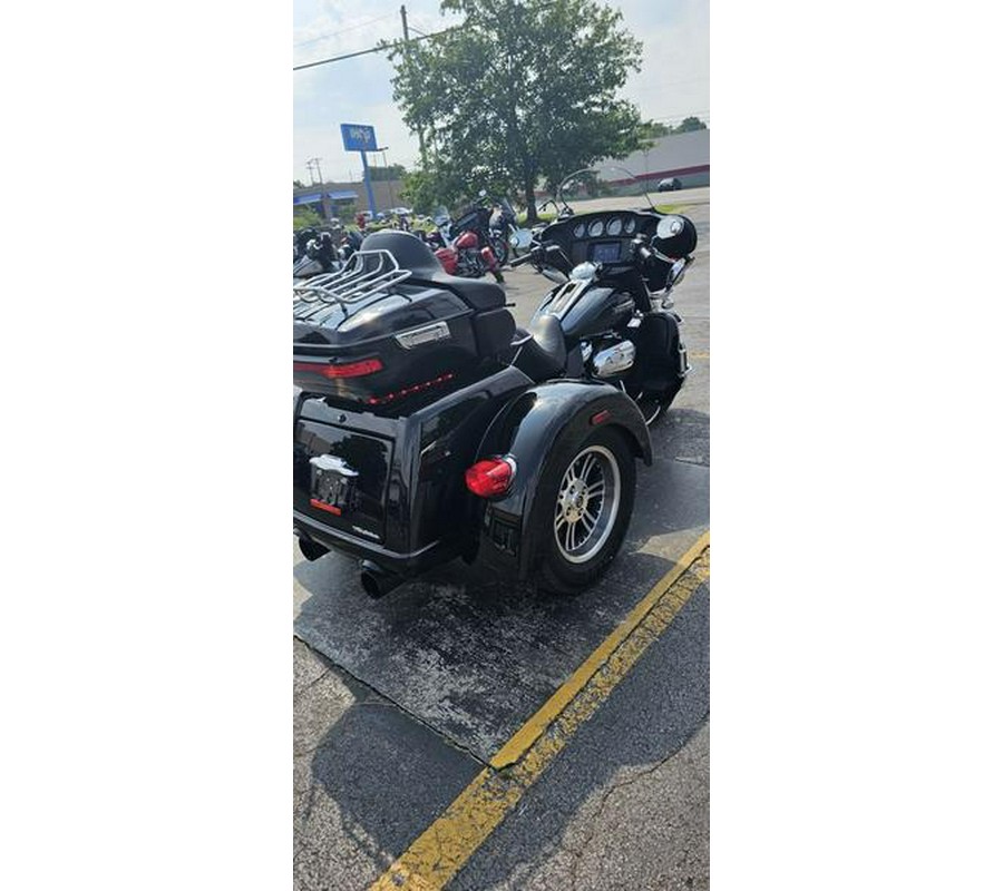 2019 Harley-Davidson® FLHTCUTG - Tri Glide® Ultra