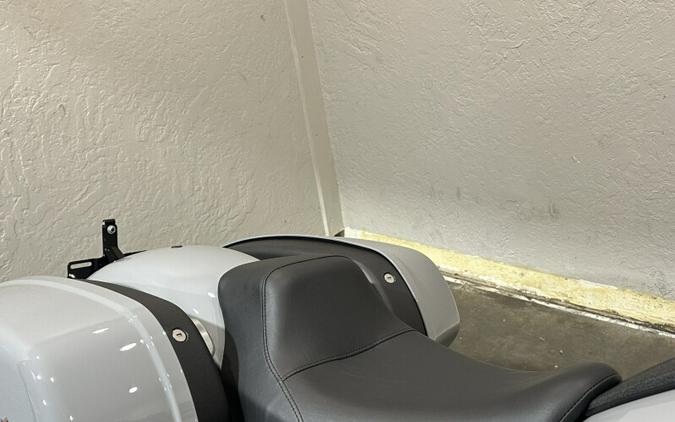 2025 Harley-Davidson® Low Rider® ST Billiard Gray