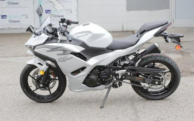 2025 Kawasaki Ninja® 500 ABS