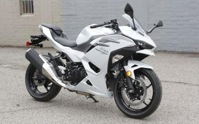 2025 Kawasaki Ninja® 500 ABS