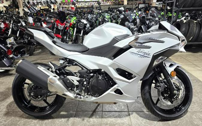2025 Kawasaki Ninja® 500 ABS