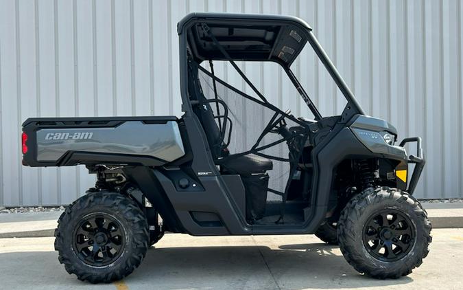 2024 Can-Am Defender XT HD10