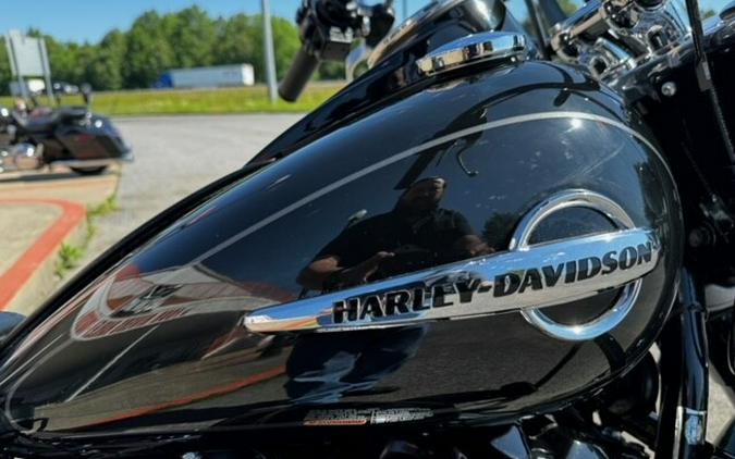 2018 Harley-Davidson Heritage Classic Black