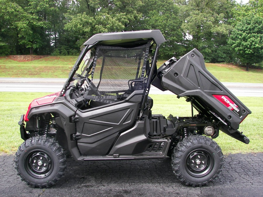 2024 Honda Pioneer 1000