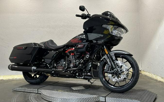 Harley-Davidson CVO™ Road Glide® ST 2024 FLTRXSTSE 84480846 RAVEN METALLIC