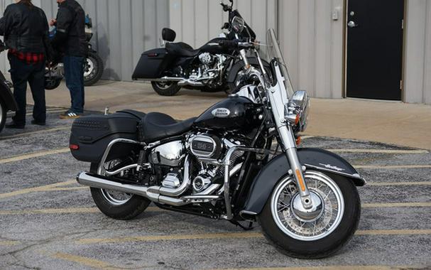 2024 Harley-Davidson Softail FLHCS - Heritage Classic