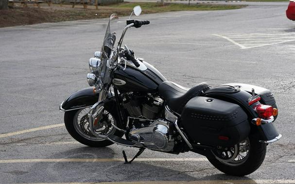 2024 Harley-Davidson Softail FLHCS - Heritage Classic