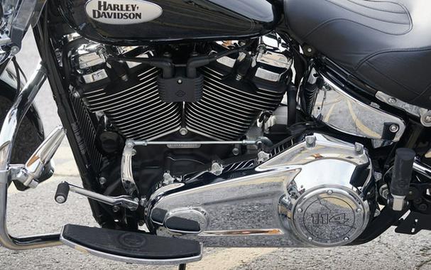2024 Harley-Davidson Softail FLHCS - Heritage Classic