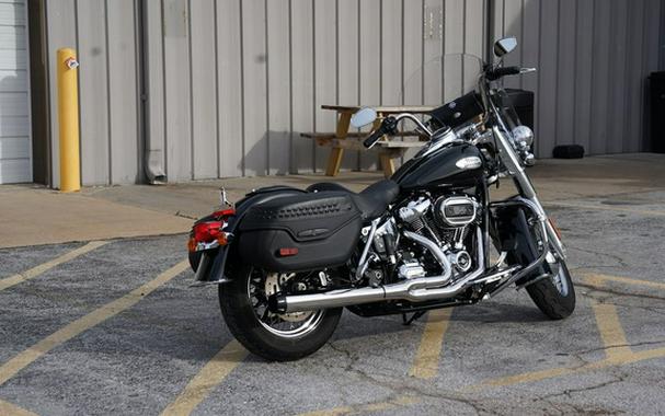 2024 Harley-Davidson Softail FLHCS - Heritage Classic