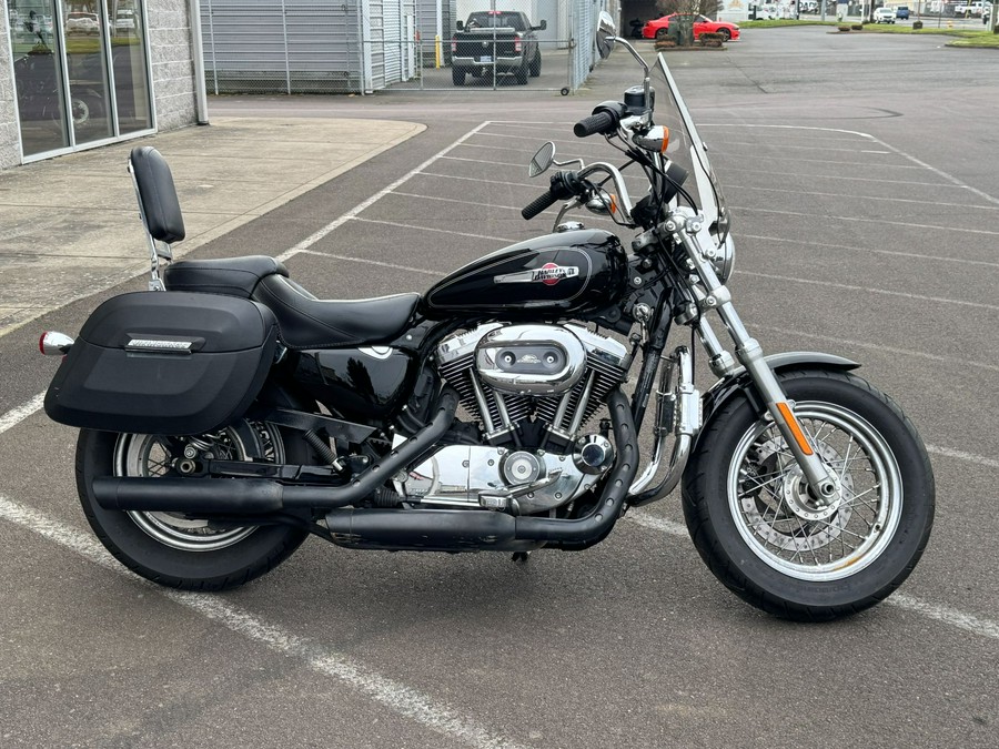 2017 Harley-Davidson 1200 Custom