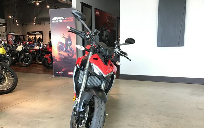 2023 Ducati Streetfighter V2