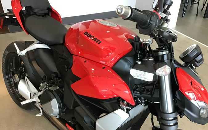 2023 Ducati Streetfighter V2