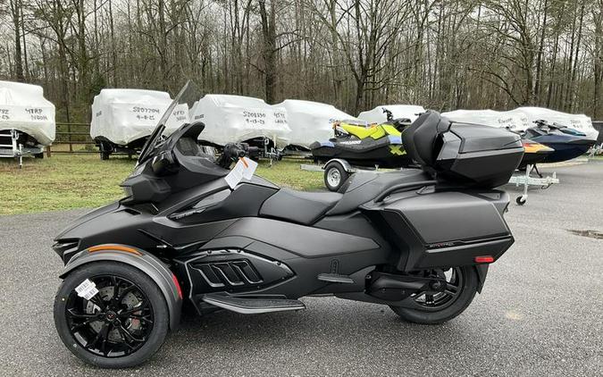 2024 Can-Am® Spyder RT Limited Dark Wheels