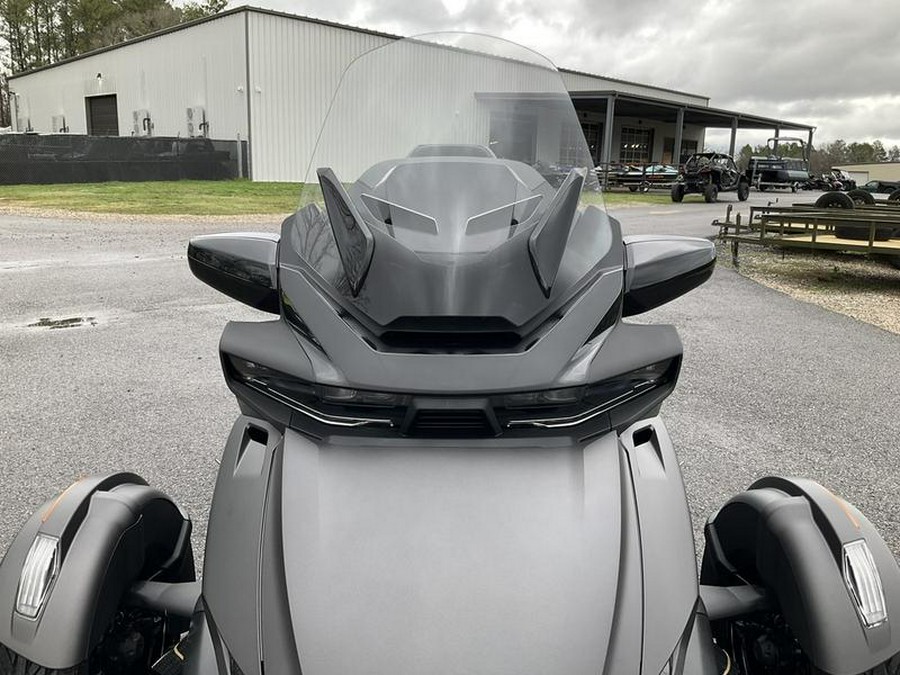 2024 Can-Am® Spyder RT Limited Dark Wheels