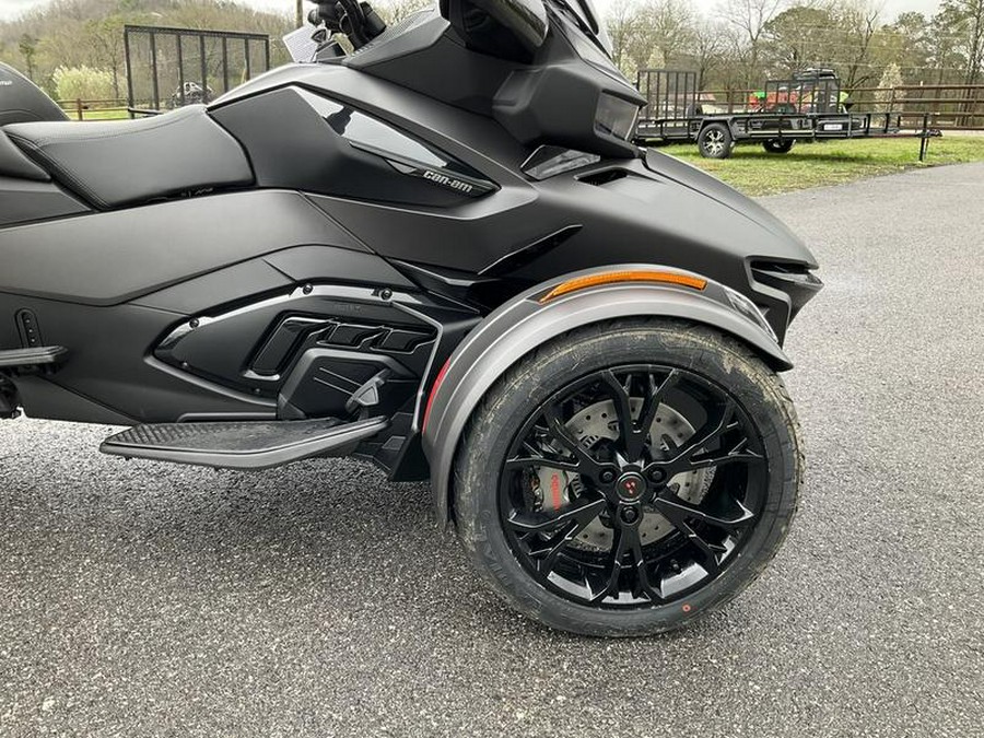 2024 Can-Am® Spyder RT Limited Dark Wheels