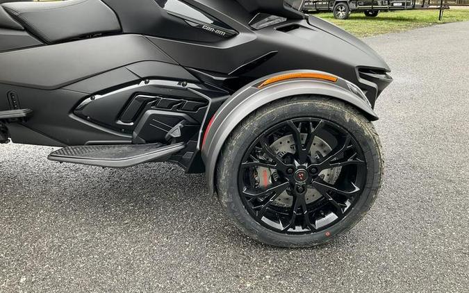 2024 Can-Am® Spyder RT Limited Dark Wheels