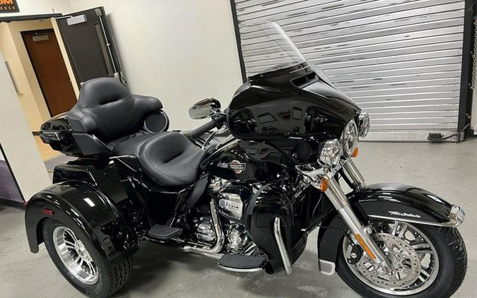 2024 Harley-Davidson FLHTCUTG - Tri Glide Ultra