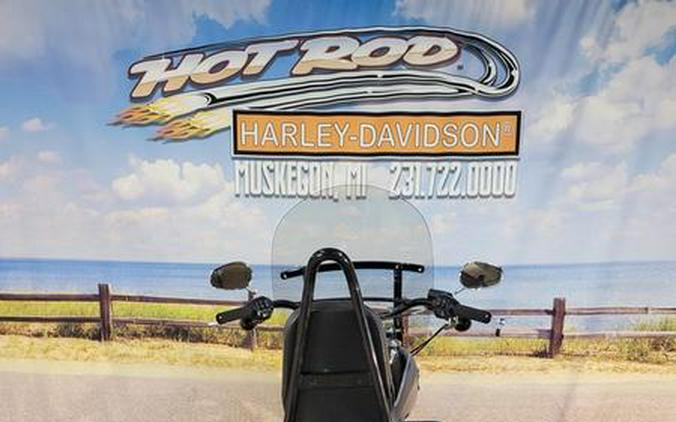 2015 Harley-Davidson® FLS - Softail Slim®