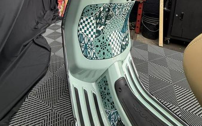 2025 Vespa Primavera 50 Batik