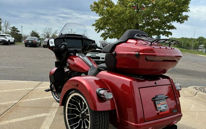 2026 Harley-Davidson Street Glide 3 Limited Brilliant Red Black Trim
