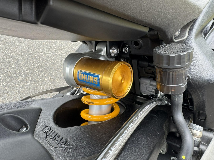 2025 Triumph Street Triple 765 RS - CARNIVAL RED