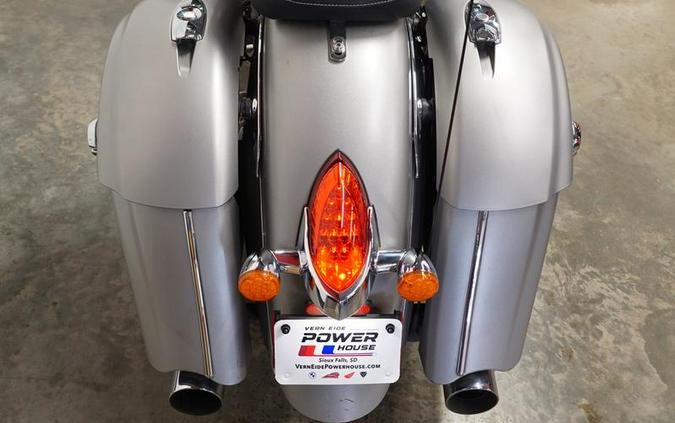 2017 Indian Motorcycle® Chieftain® Silver Smoke