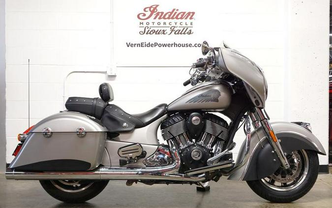 2017 Indian Motorcycle® Chieftain® Silver Smoke