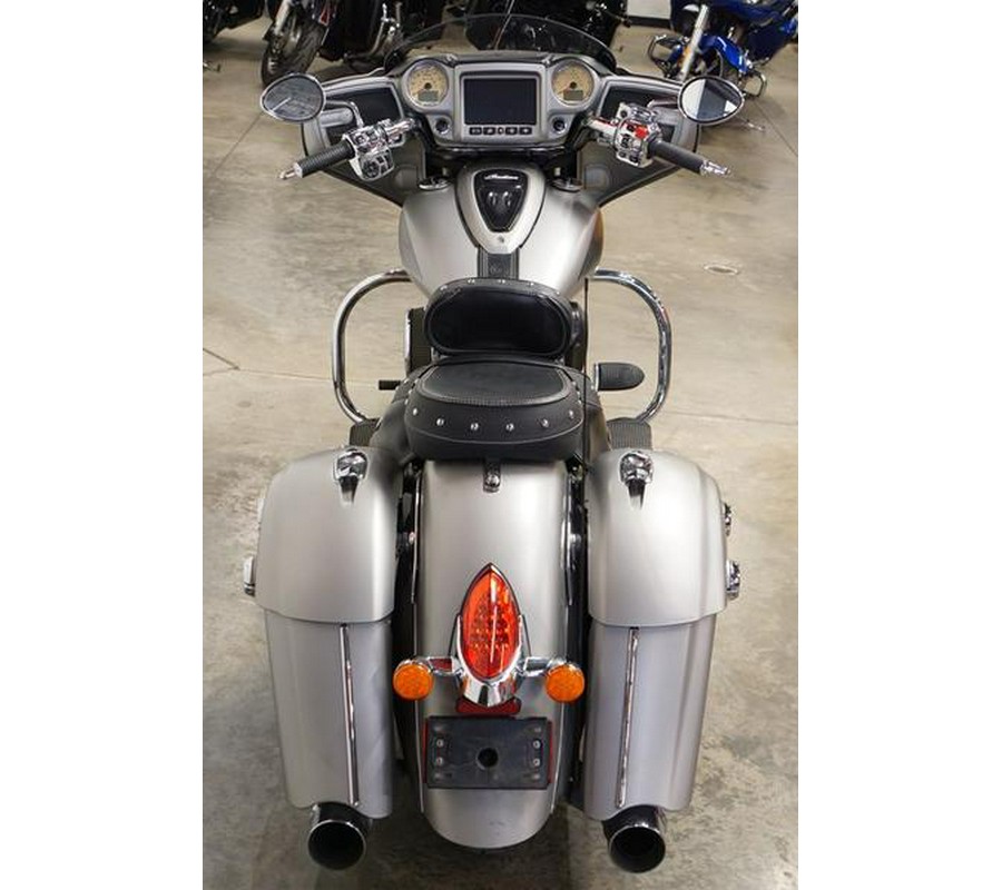 2017 Indian Motorcycle® Chieftain® Silver Smoke