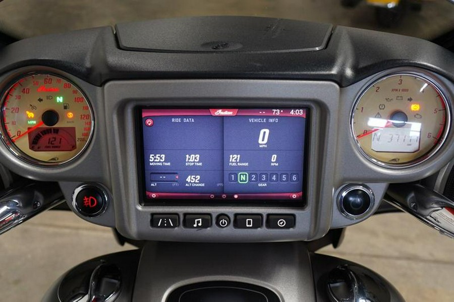 2017 Indian Motorcycle® Chieftain® Silver Smoke