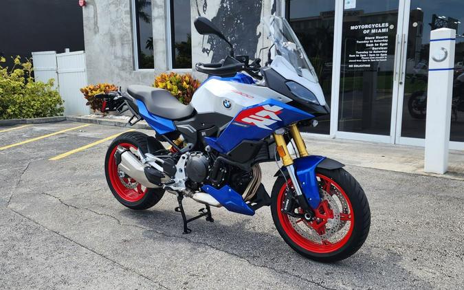 2026 BMW F 900 XR
