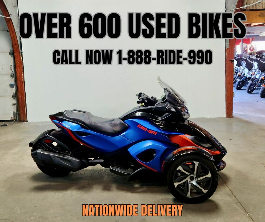2015 Can-Am Spyder ST-S SE5 Special Series - FP8920