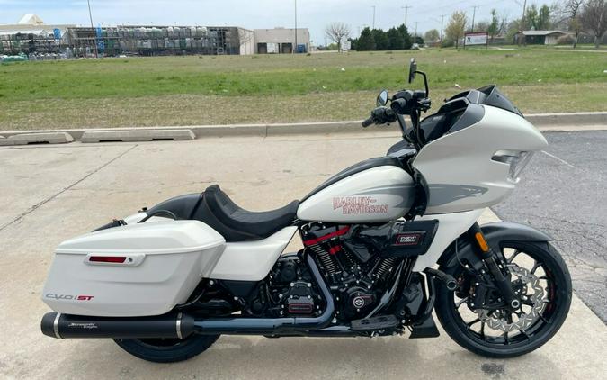 2024 Harley-Davidson CVO Road Glide ST Review [13 Fast Facts]