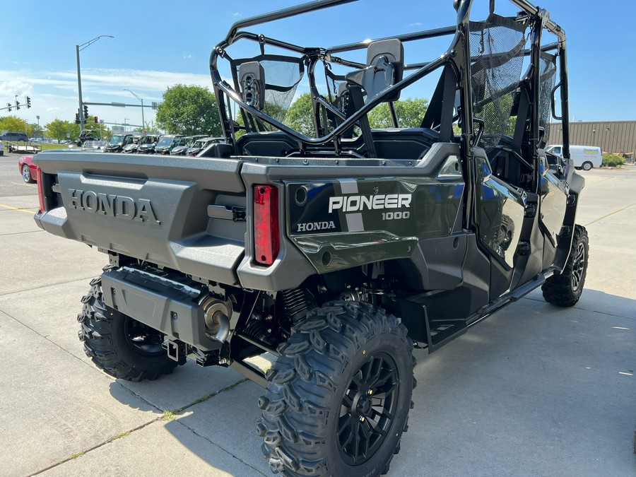 2025 Honda Pioneer 1000-6 Deluxe Crew
