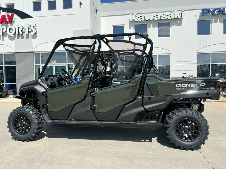2025 Honda Pioneer 1000-6 Deluxe Crew