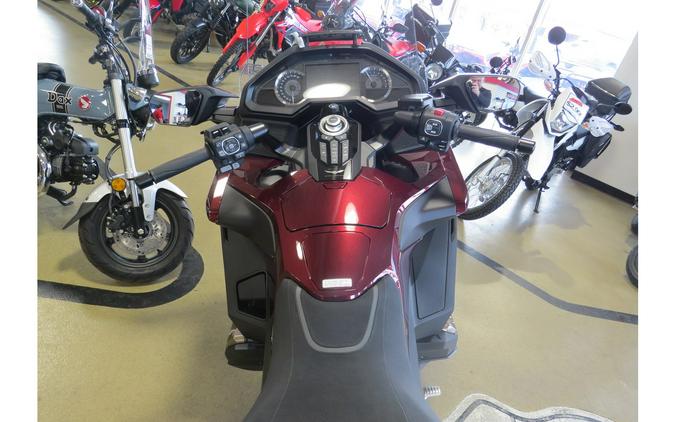 2025 Honda Gold Wing® Tour DCT 50th Anniversary